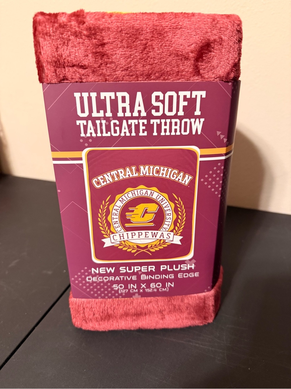 Central Michigan Tailgate Throw Blanket in Maroon and Gold